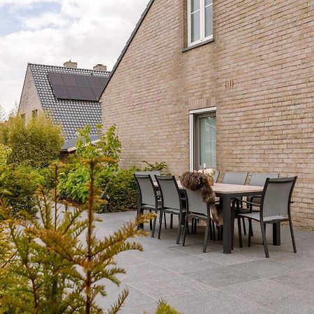 أوستيند Fantastic Family Villa With Beautiful Garden المظهر الخارجي الصورة